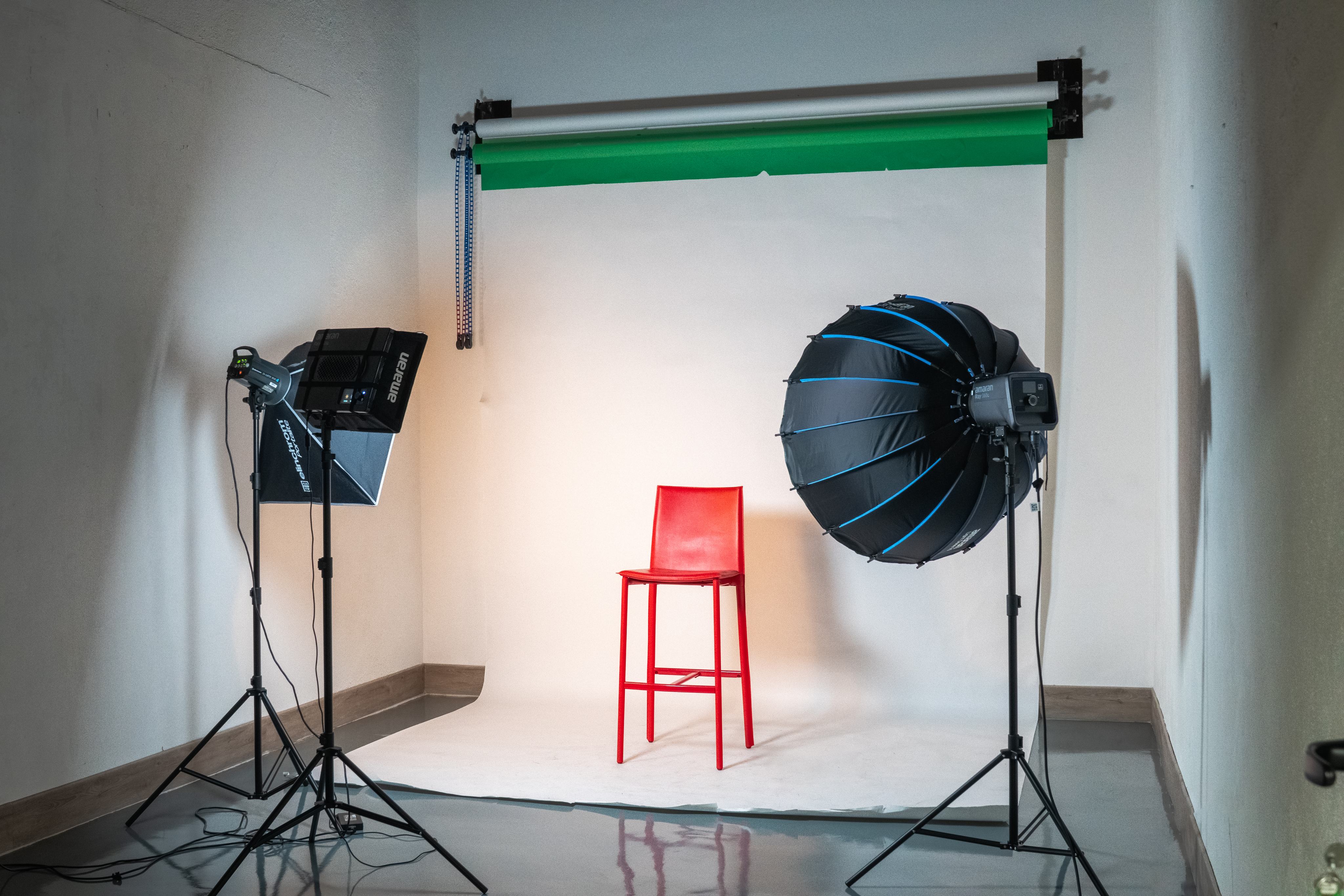 Set Fotográfico con Ciclorama e Iluminación Amaran